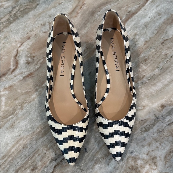 Women’s VIA SPIGA black & white leather pointed toe kitten heels- Size 6.5 - Picture 5 of 7